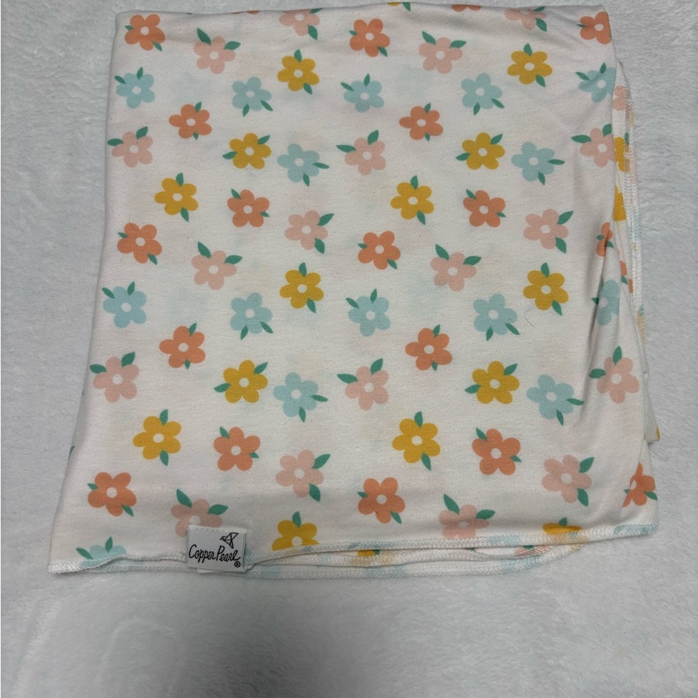 Copper Pearl Daisy Swaddle Blanket & Hat Set Floral Baby VGUC